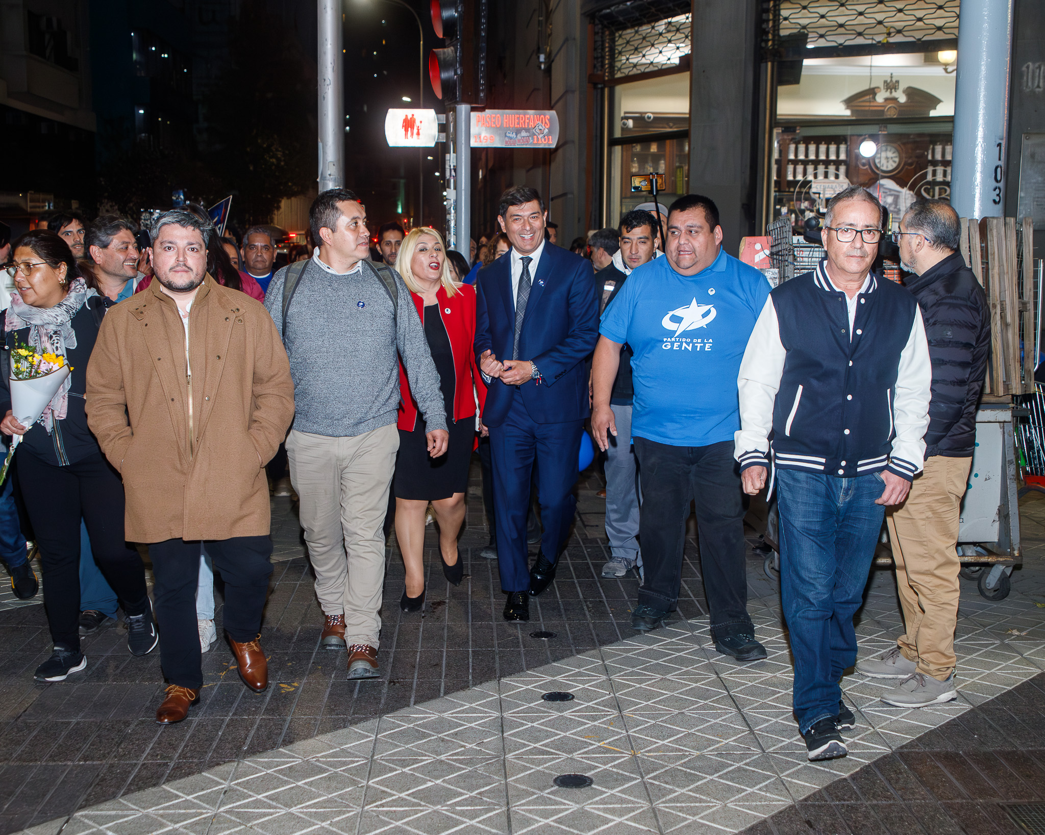 ¡Hola, vecinas y vecinos del Distrito 14!